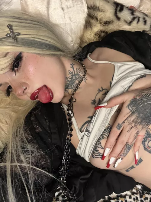 Would you date a girl with a pp?