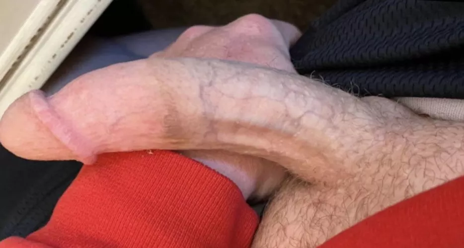 You like it curved? 💦