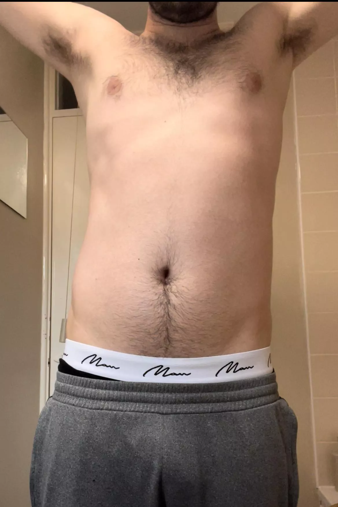 You like my 3 in 1 pic? Chest, pits & bulge😈 Dms open 💪🏼