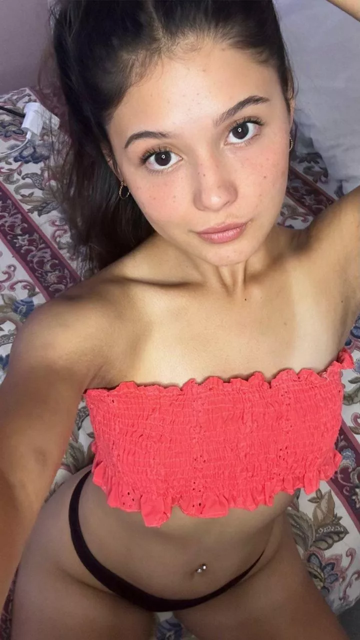 18yo Mexicana, yes or too young?!