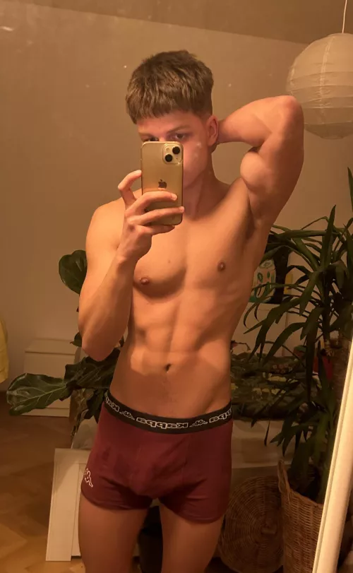 (19)Would you taste me?