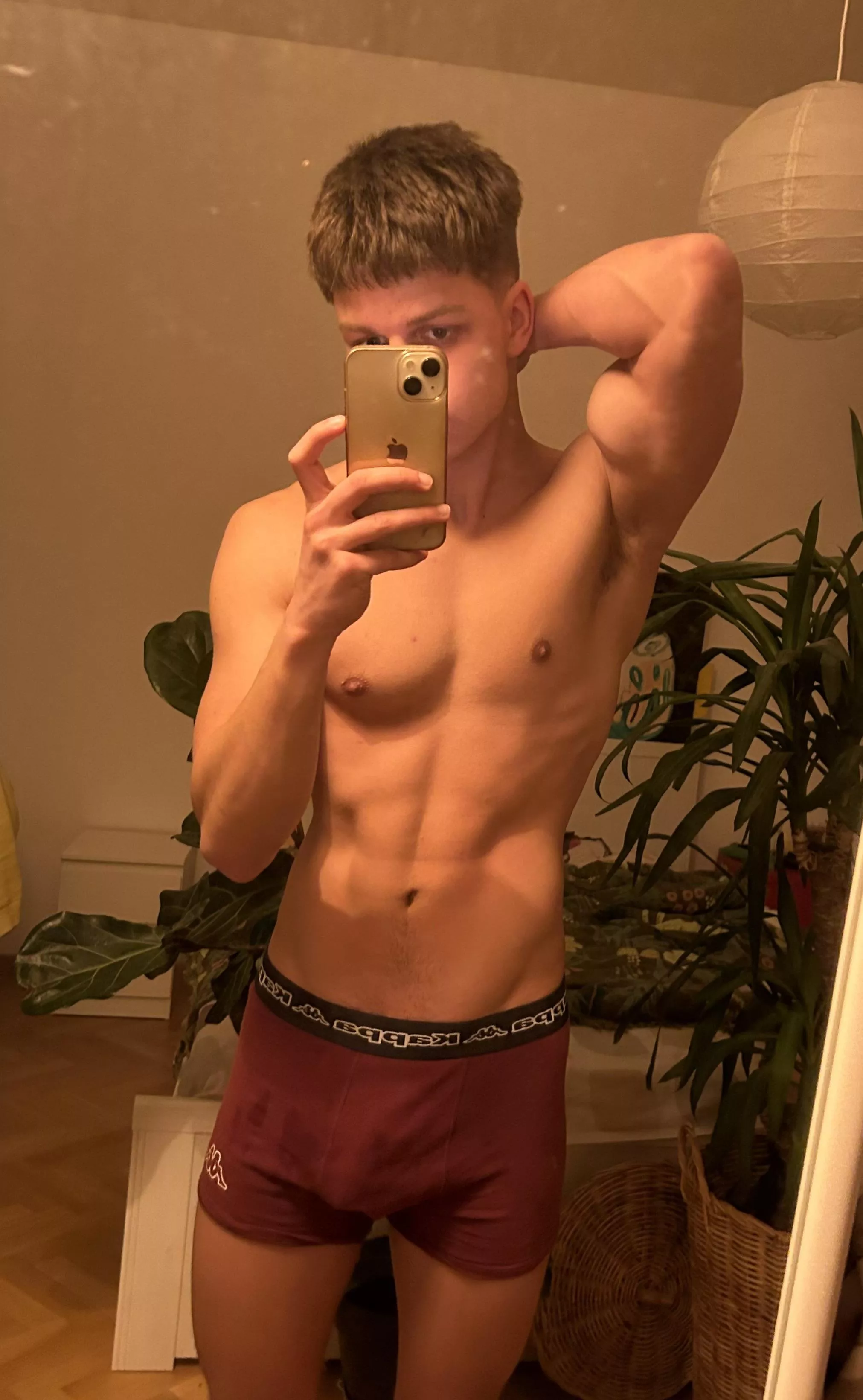 (19)Would you taste me?