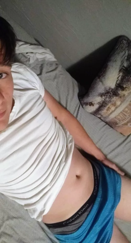 [23] I'll beg for it 🤤 DMs open 