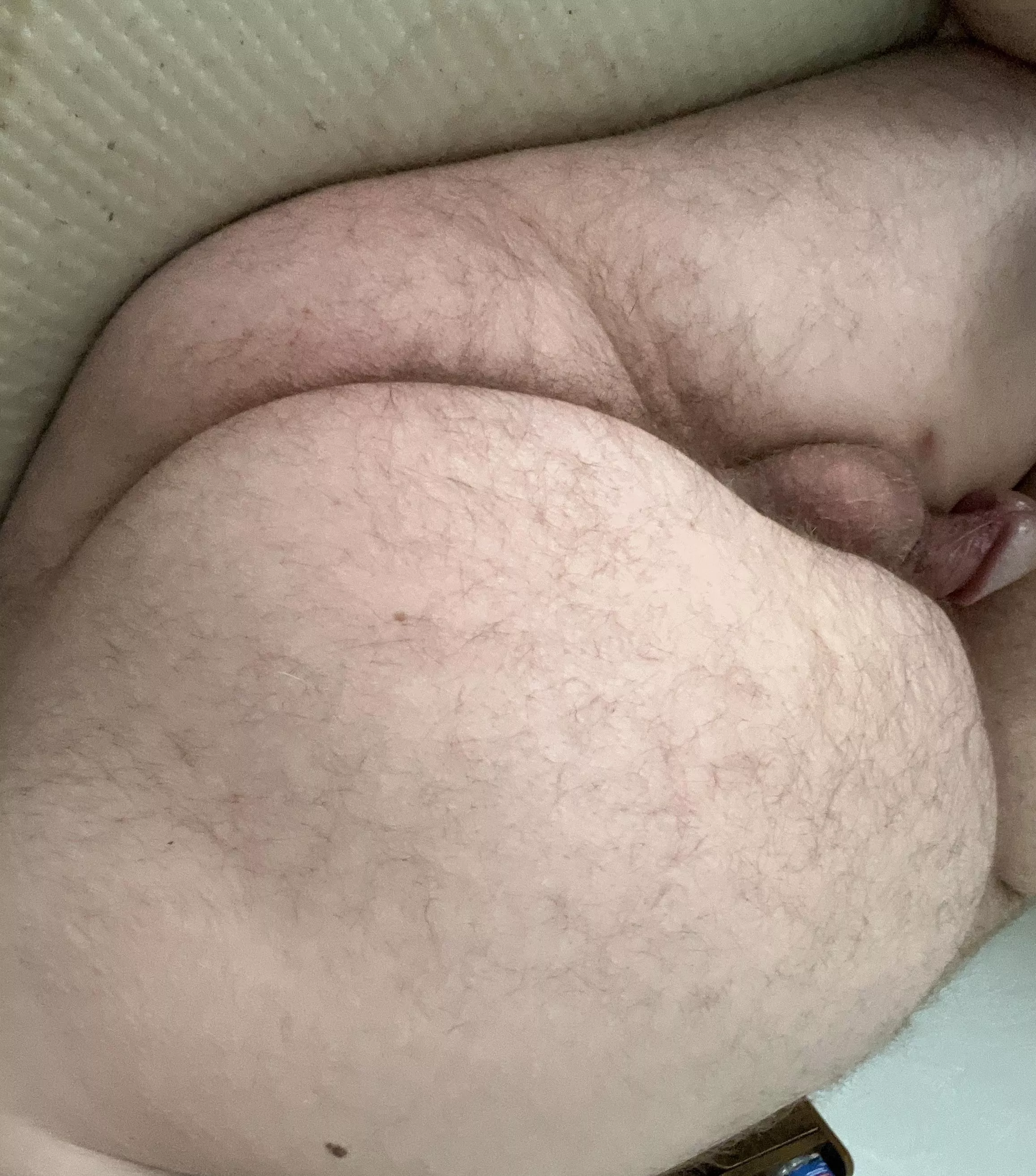 [32] eat my ass until your cock can slide in?