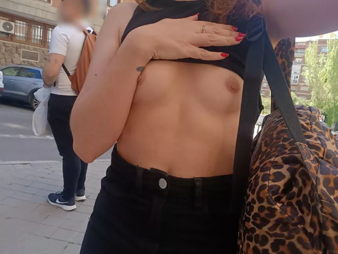 A little flash in the morning to get the day off on the right foot