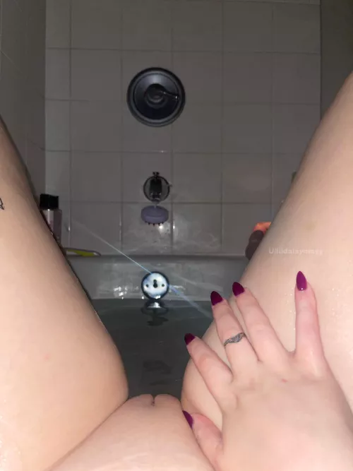 Bath time! I even think there’s enough room for both of us 