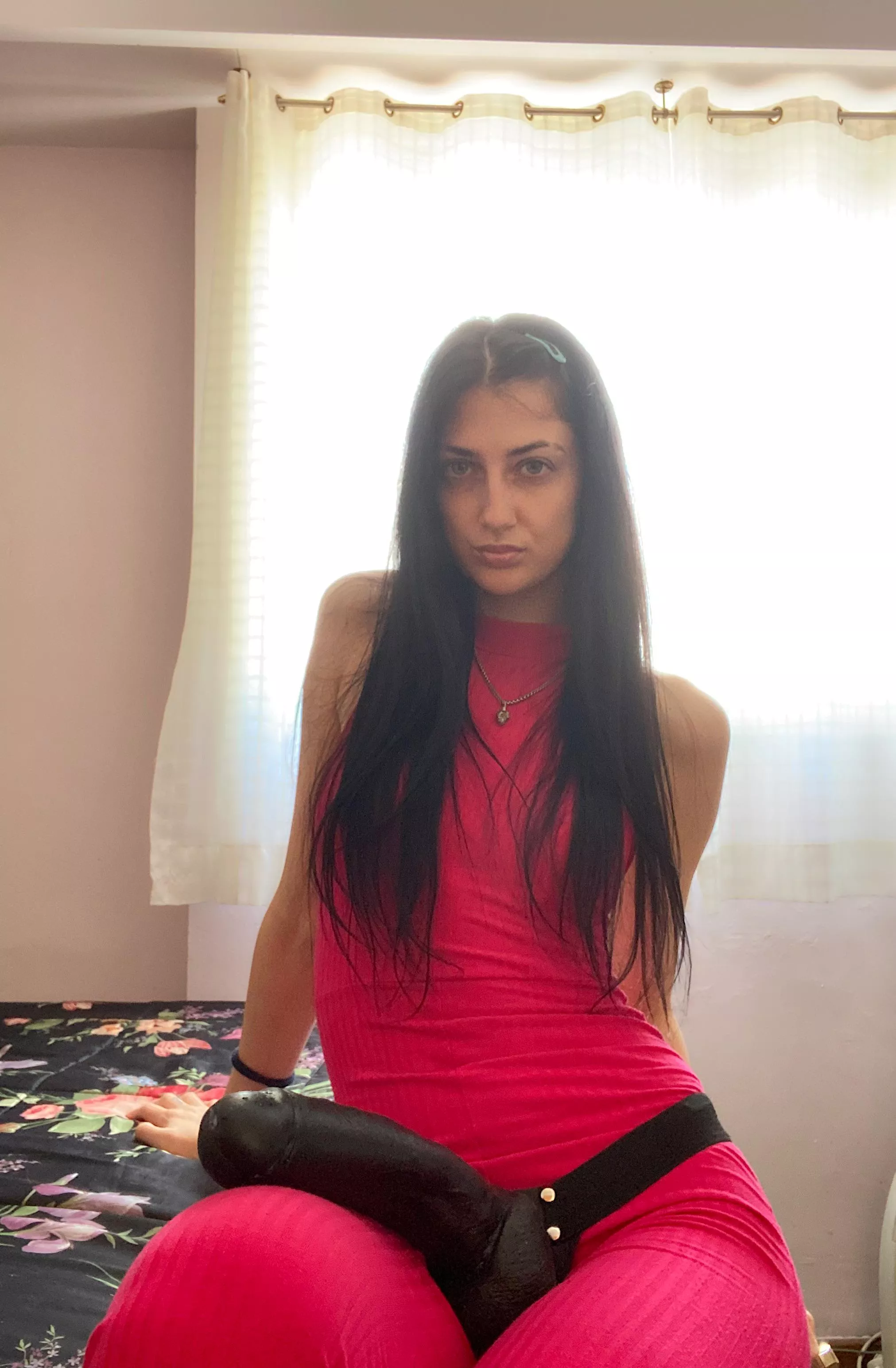 Can you hold it with one hand or do you need both? Or maybe you can do it directly with your mouth so you can moisten it and get it all the way into each of your holes