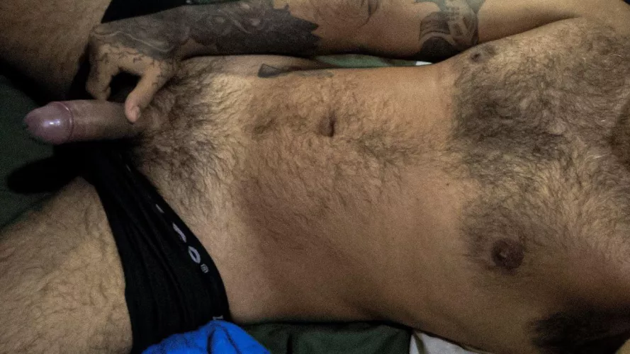 Do you like hairy boys? 