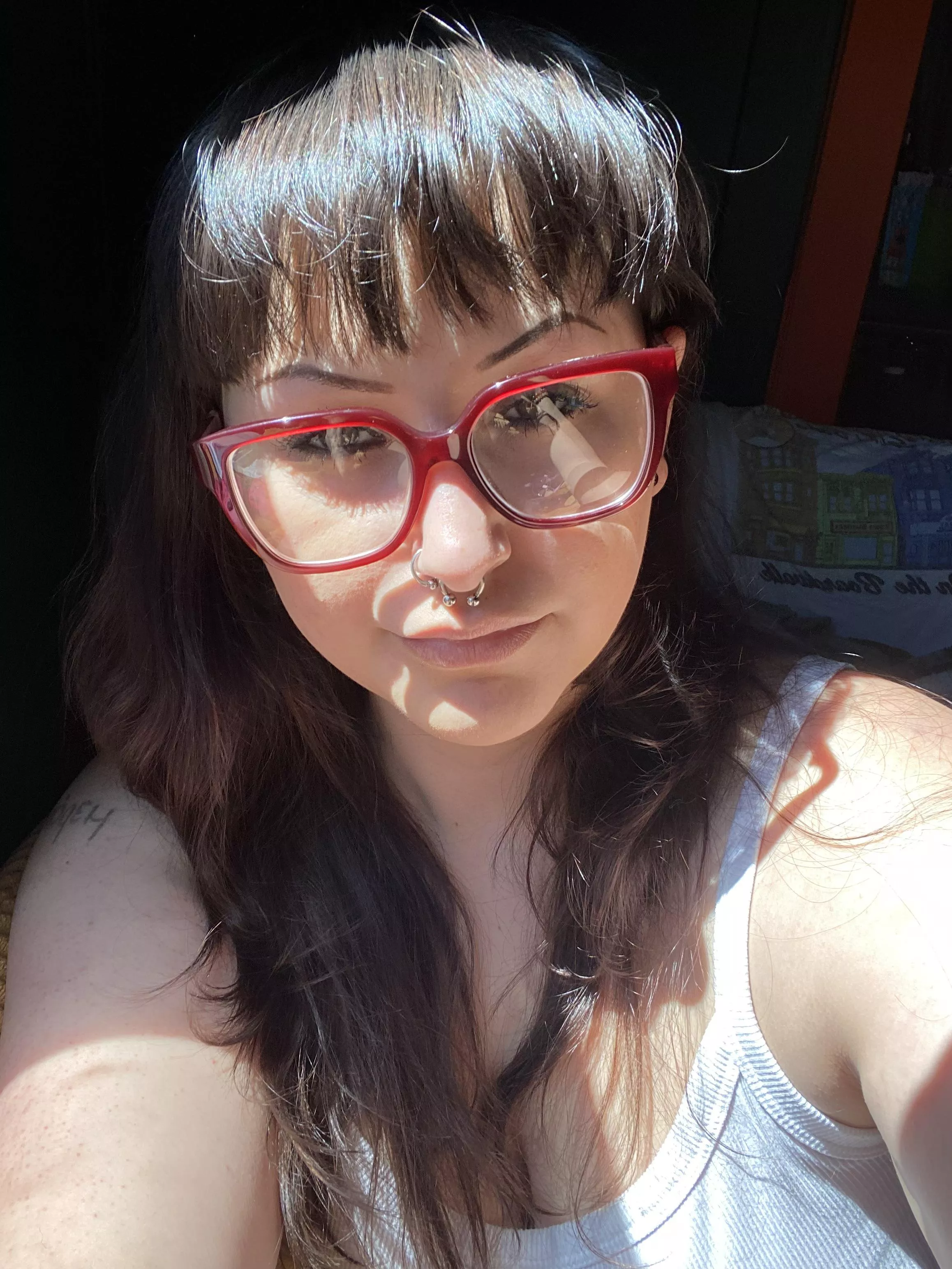 Do you like my new glasses🖤