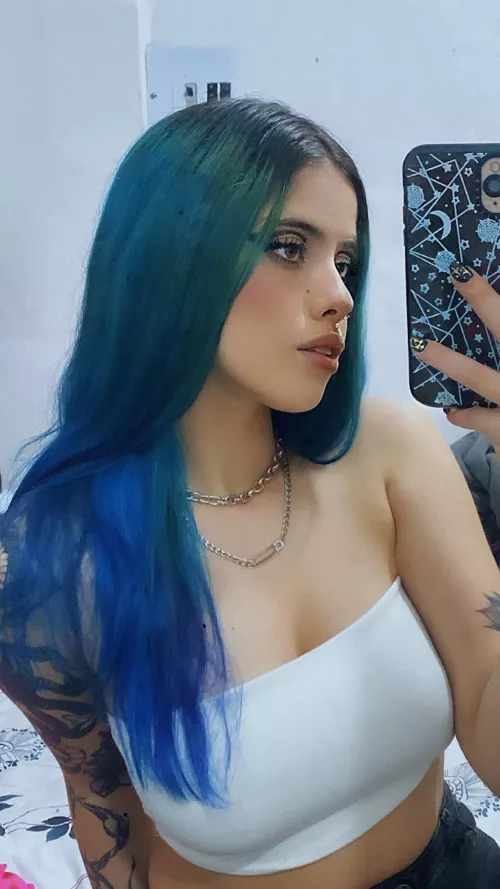 Do you prefer to smash a Neon Haired or Normal Haired Girl
