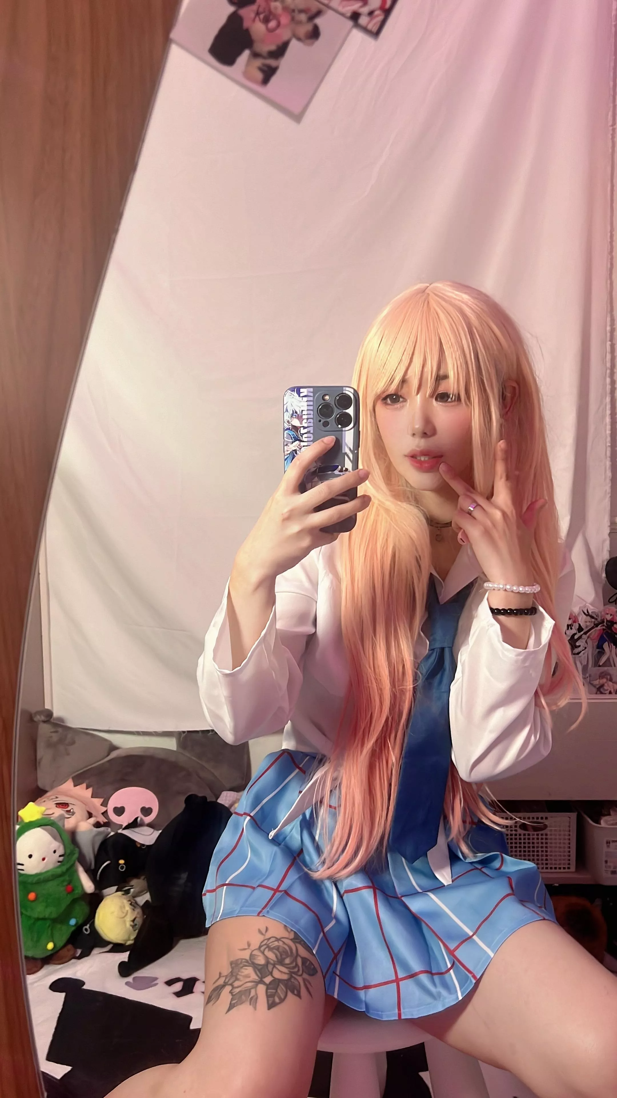 Do you prefer to smash a Neon Haired or Normal Haired Girl