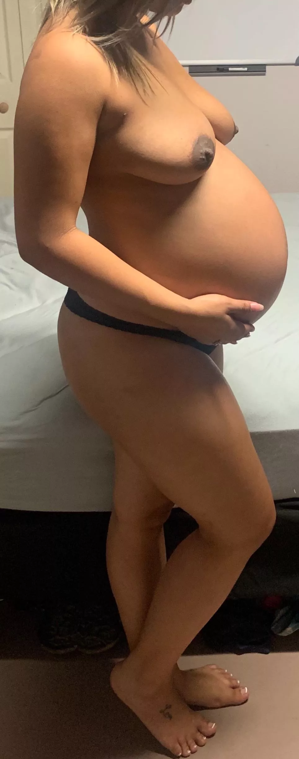 Don’t miss out on my pregnancy video collections 😈(OC)