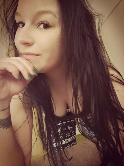 Eye contact pleeease... never mind.