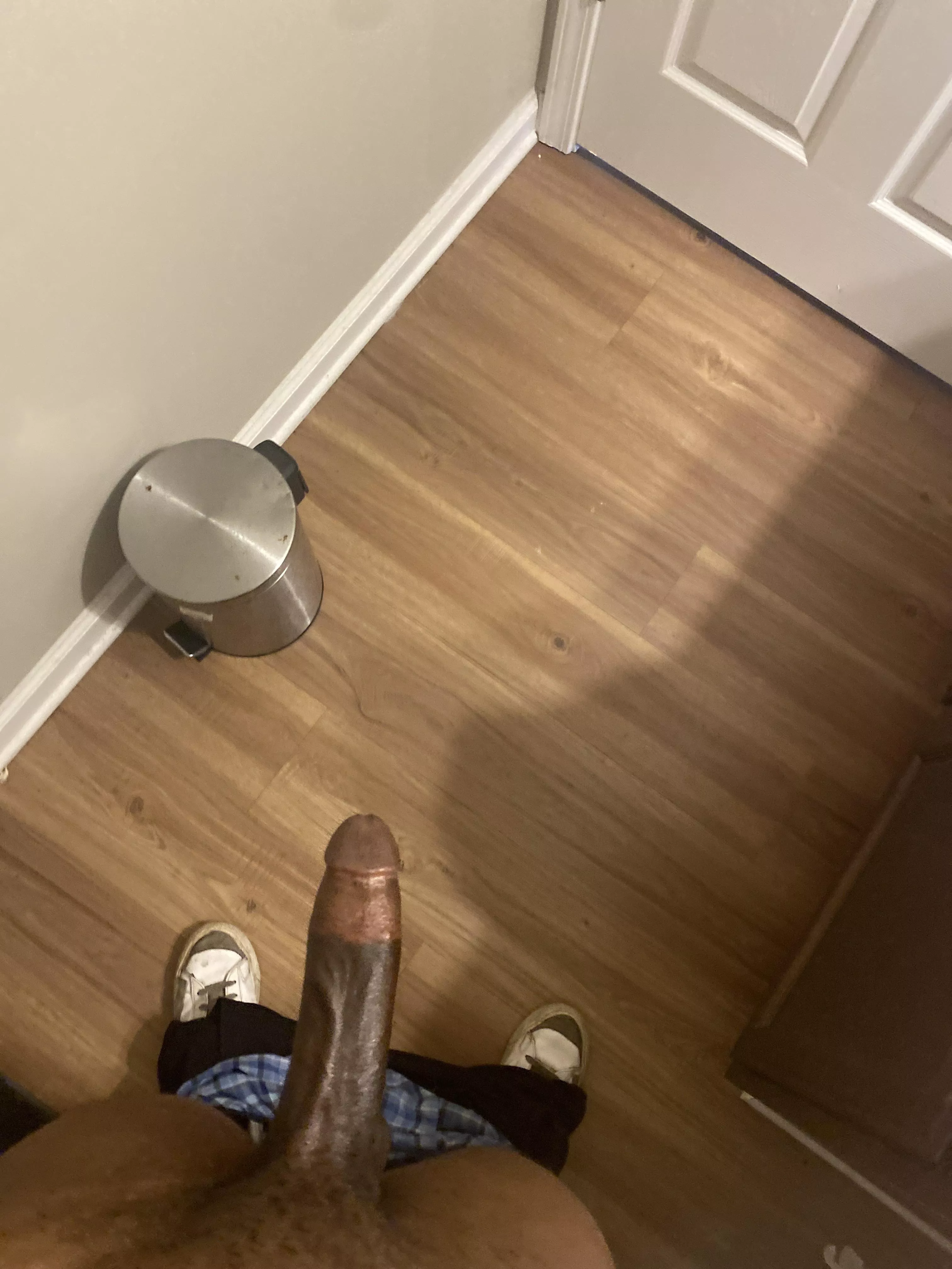 Get on your knees for ya king