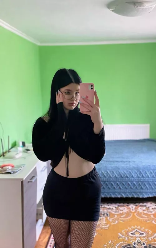 Girls with glasses are even sexier