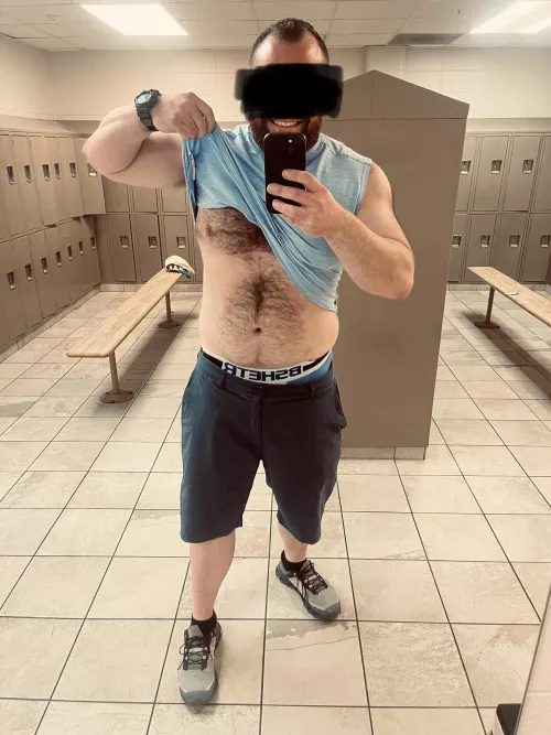 Happy Monday! Post workout pic.