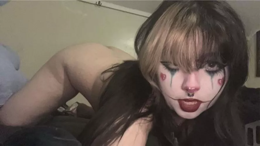 Hi, feeling a little frisky :3