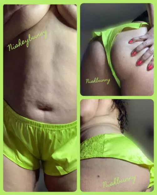 I absolutely love the colour or these! Who else loves some neon?