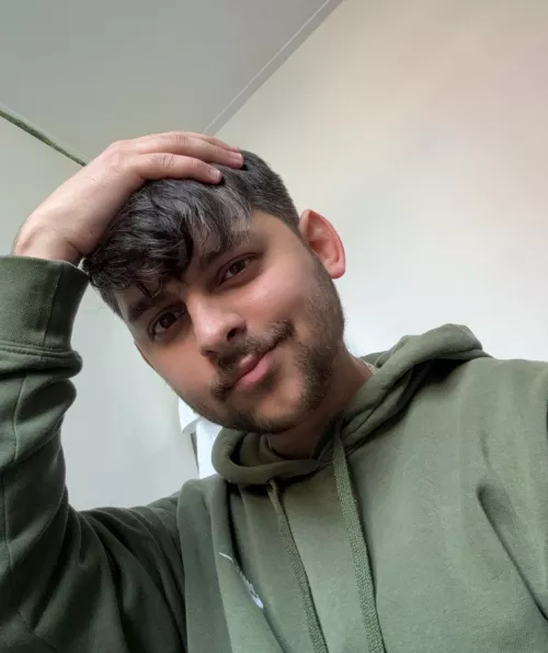 I don't wanna be sick anymore 🤧 Someone wanna chat? 