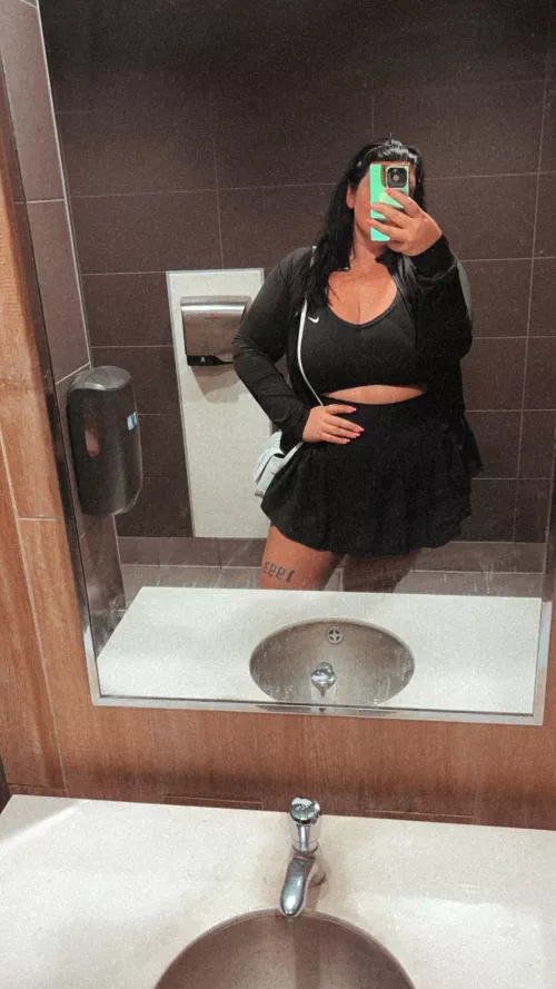 i love an easy access skirt for road trips!