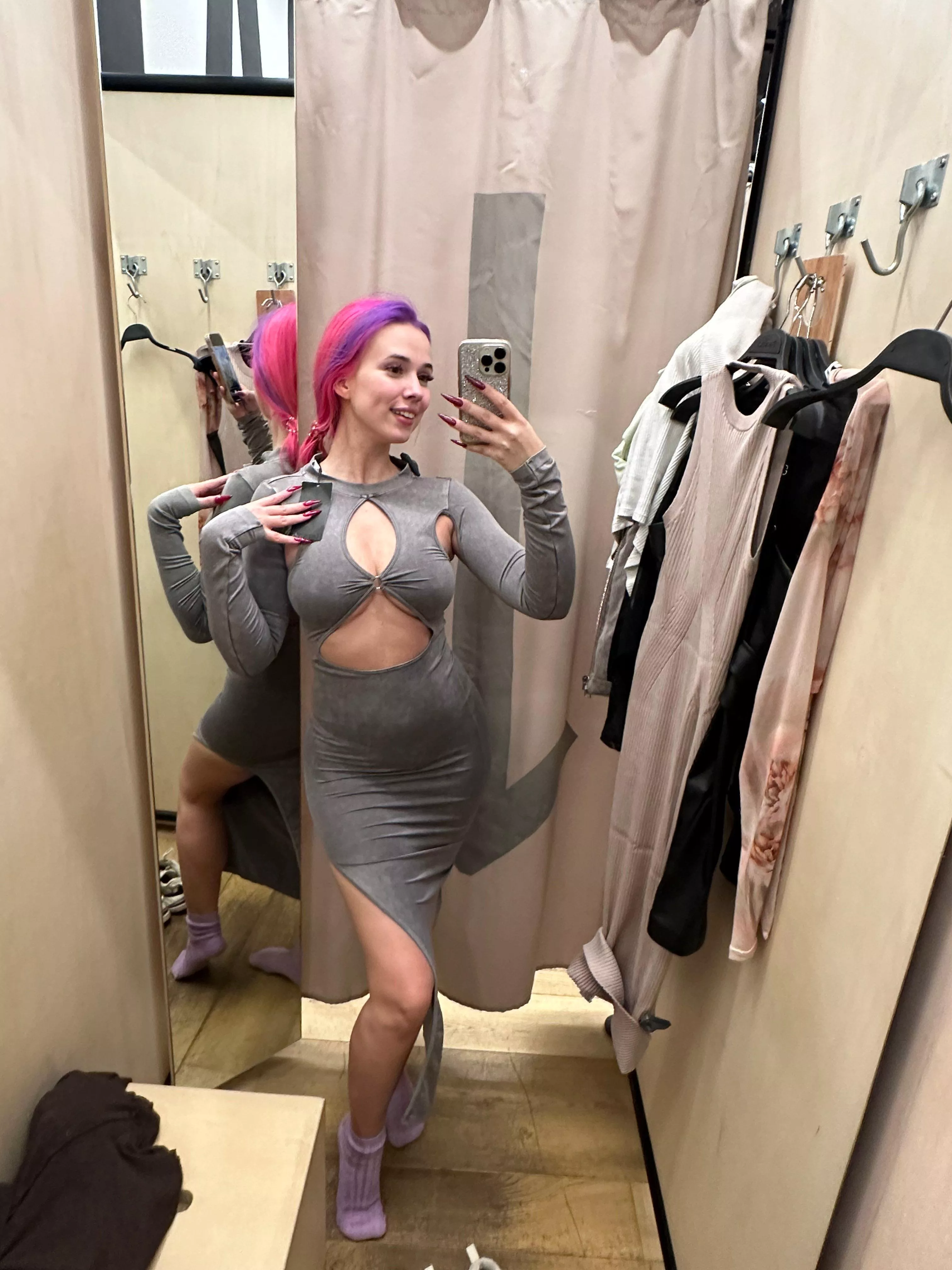 I think i'm in love with this dress