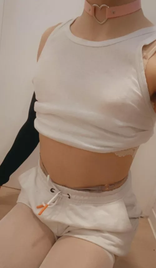 I wanna be a girl so bad 🥲