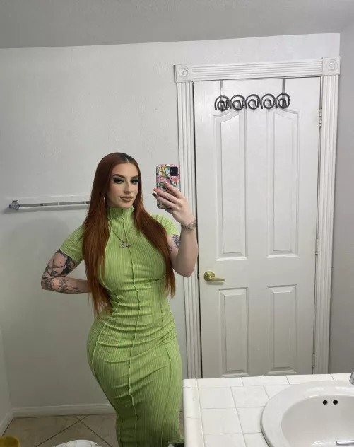 i’m feeling this color 