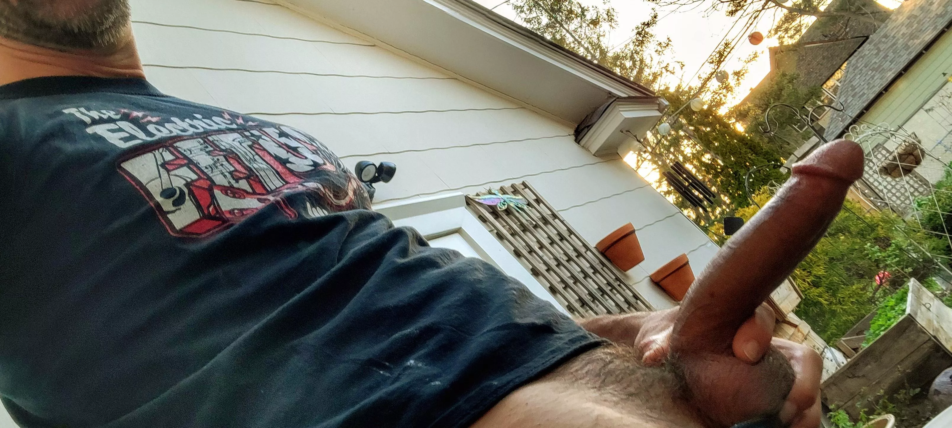 Meet me out back for sunrise. Early bird gets the worm 