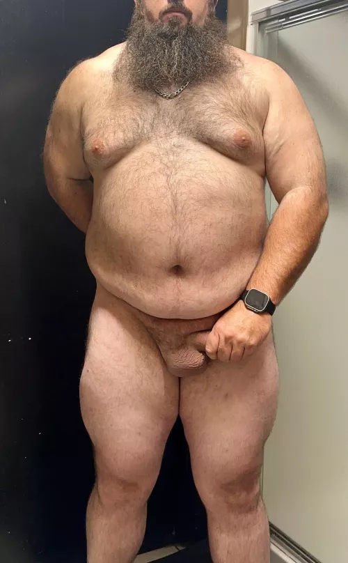 New here, thoughts on the beard and quad pump after a brutal leg day?