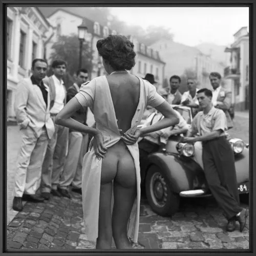 Queen and her thoughts, by Ruslan Lobanov