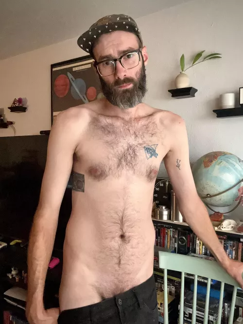 Should’ve worn a belt. 😊