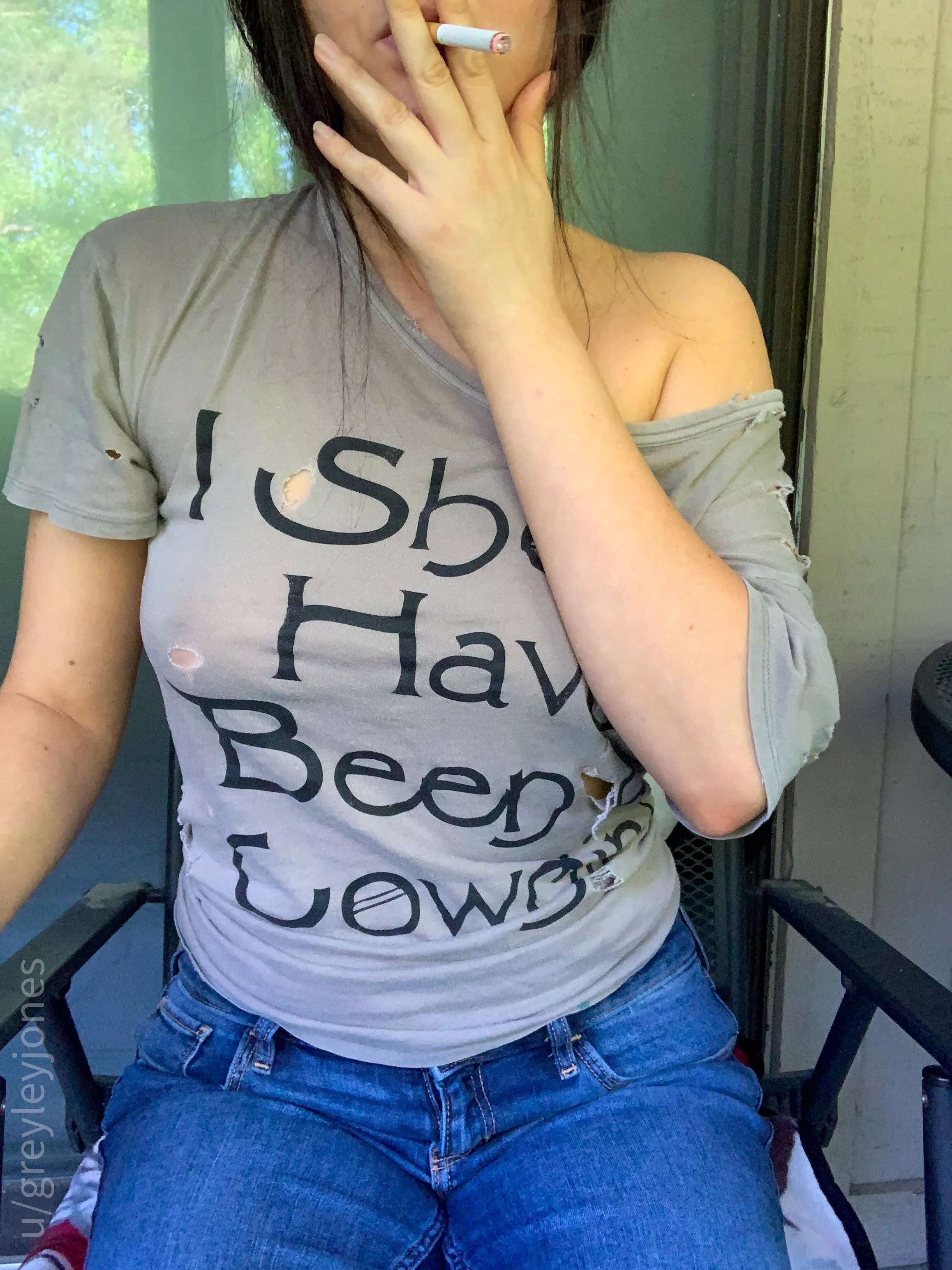 Smoke with me and squeeze my tits