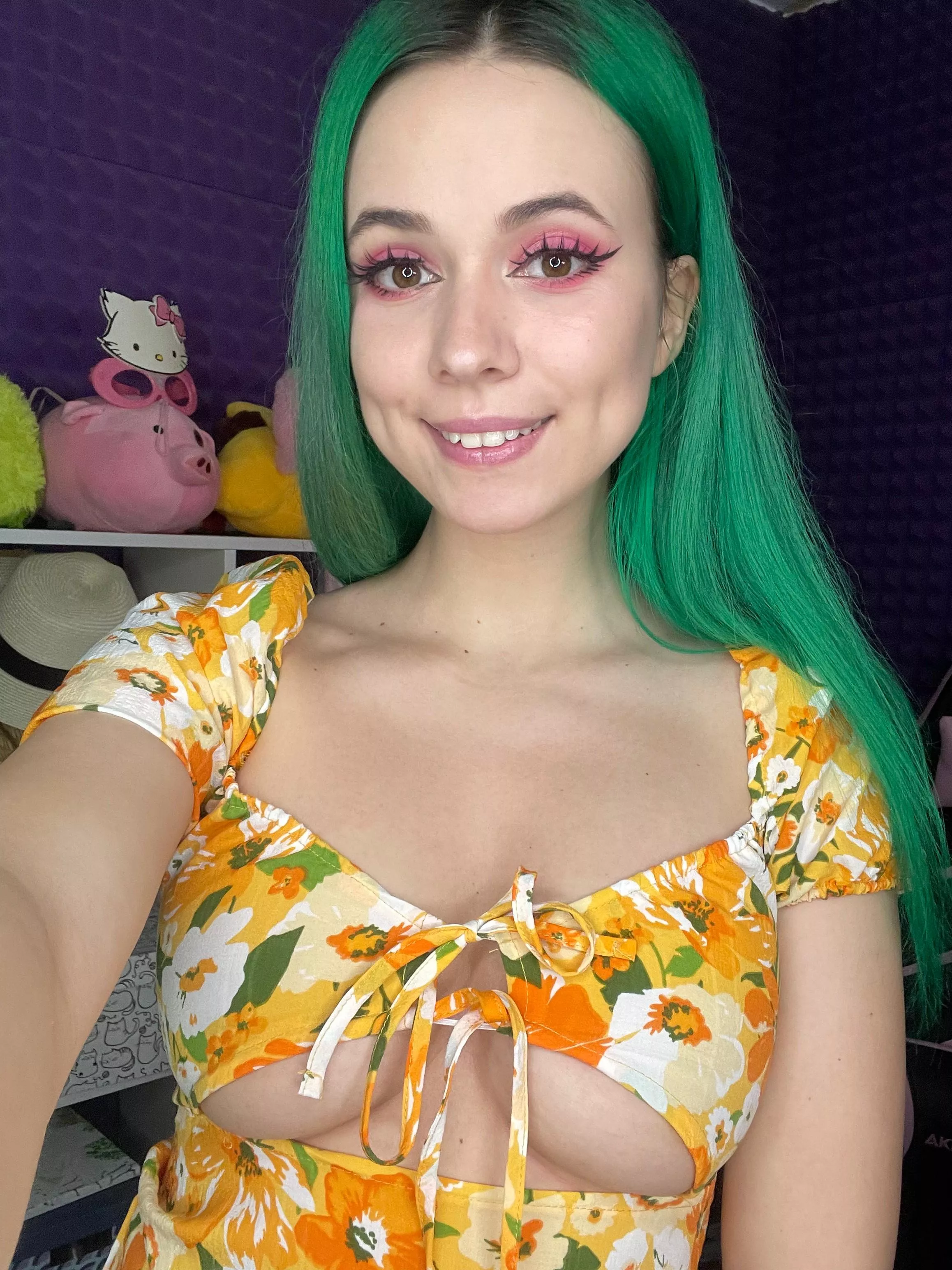 So nice dress with cute cleavage