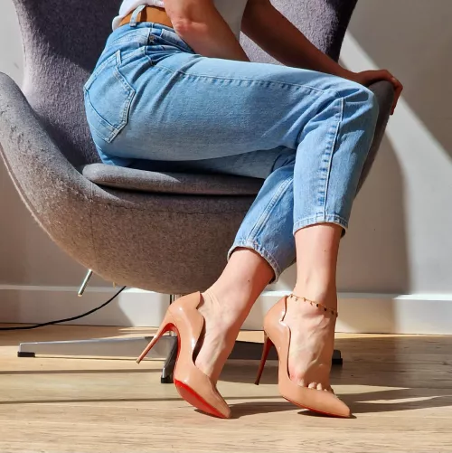 Sunshine and high heels xxx