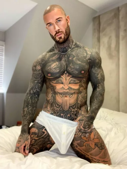 They're halfway off... get these shorts outta here 