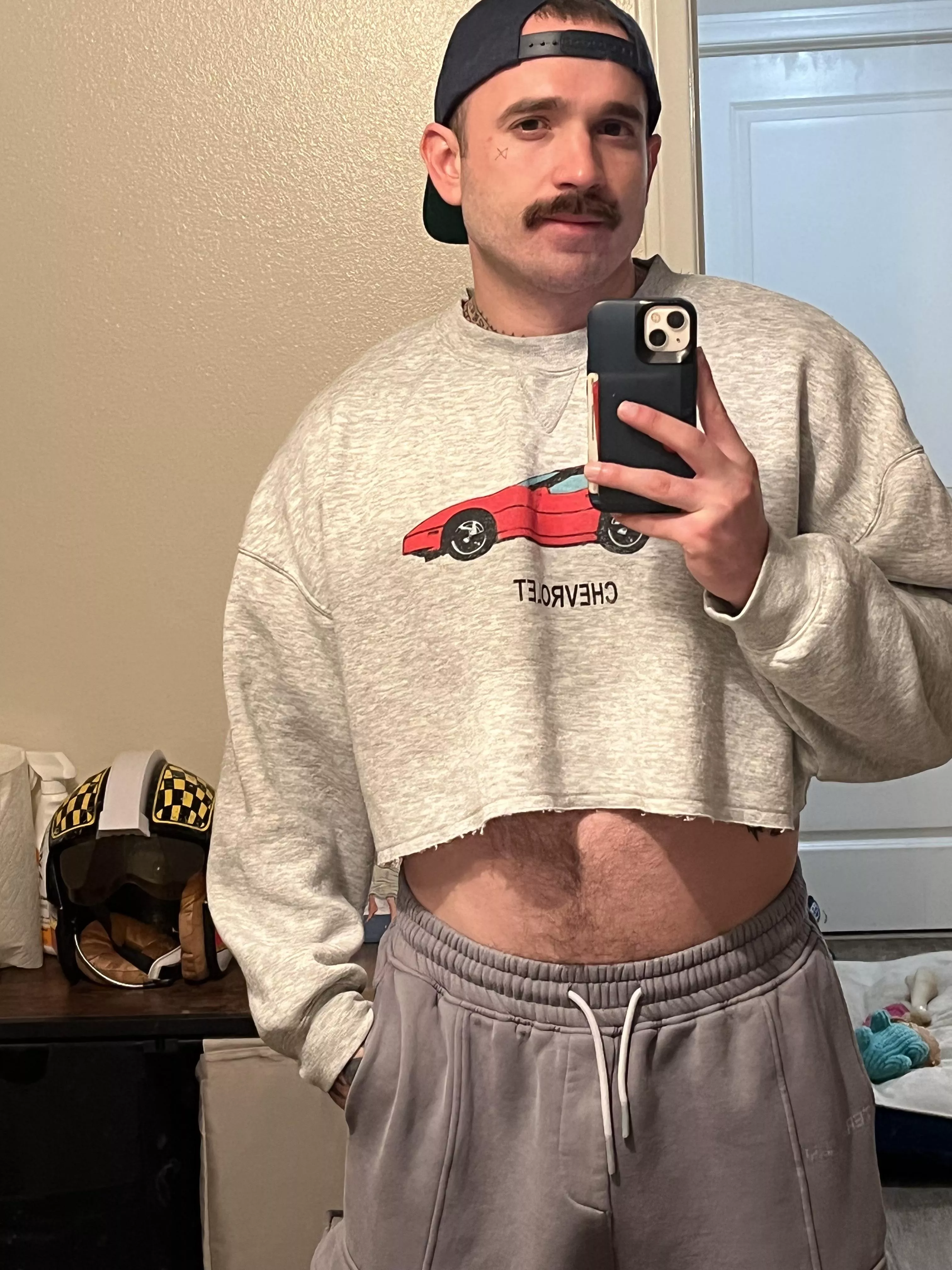 Took my beard off 🙃