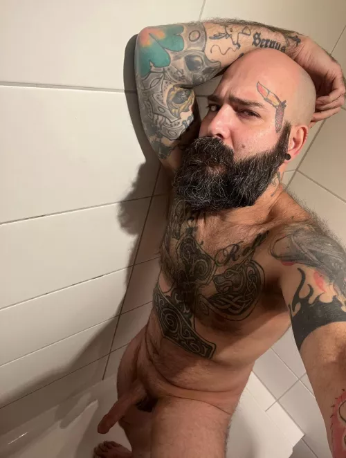 Traveling alone in France…with nobody to shower with me…