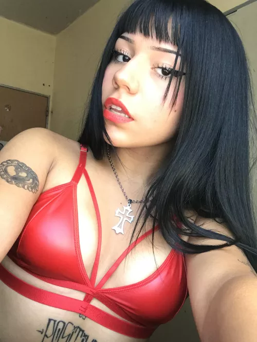 yo!! wanna be my toy?