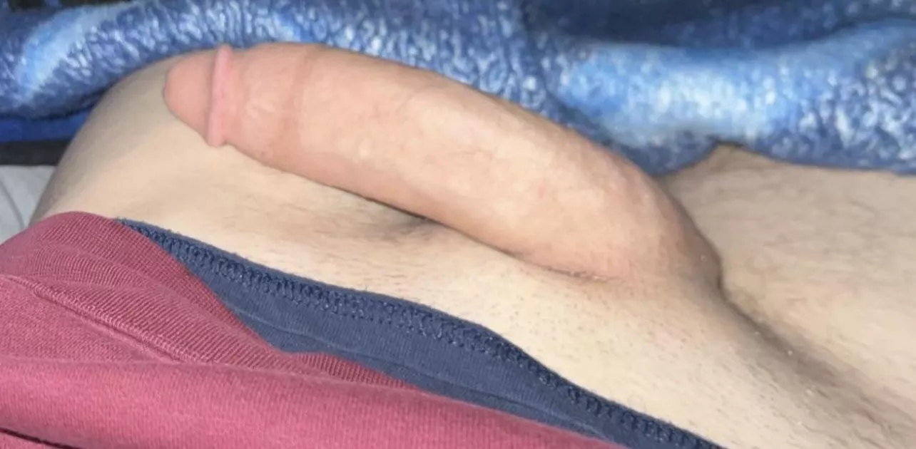 6’6” with a 3rd leg