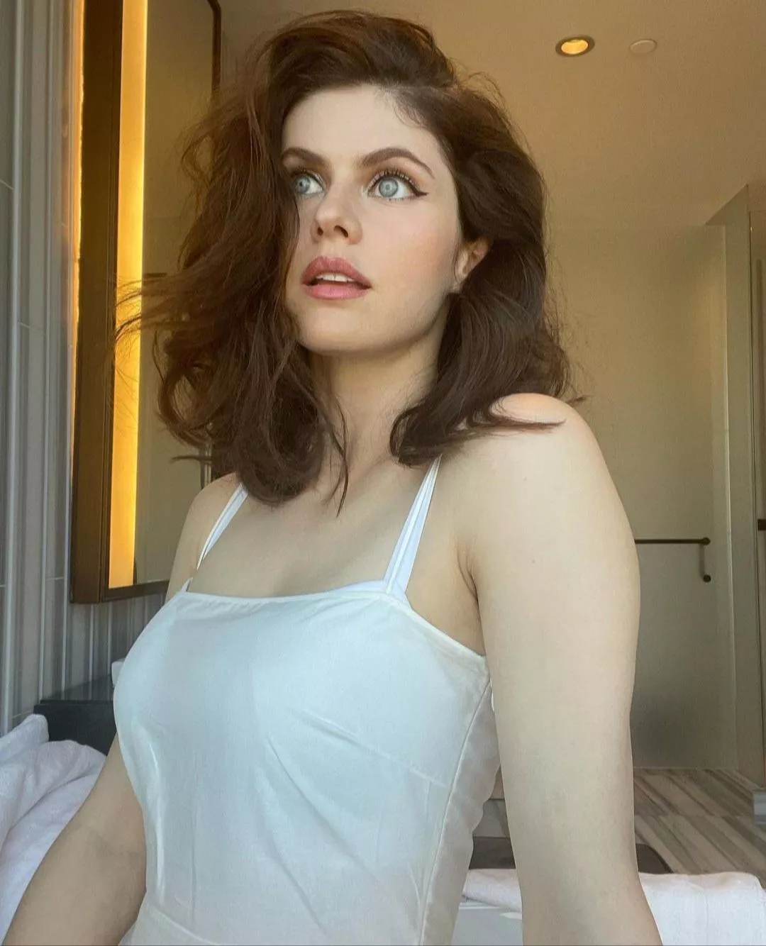 Alexandra Daddario 