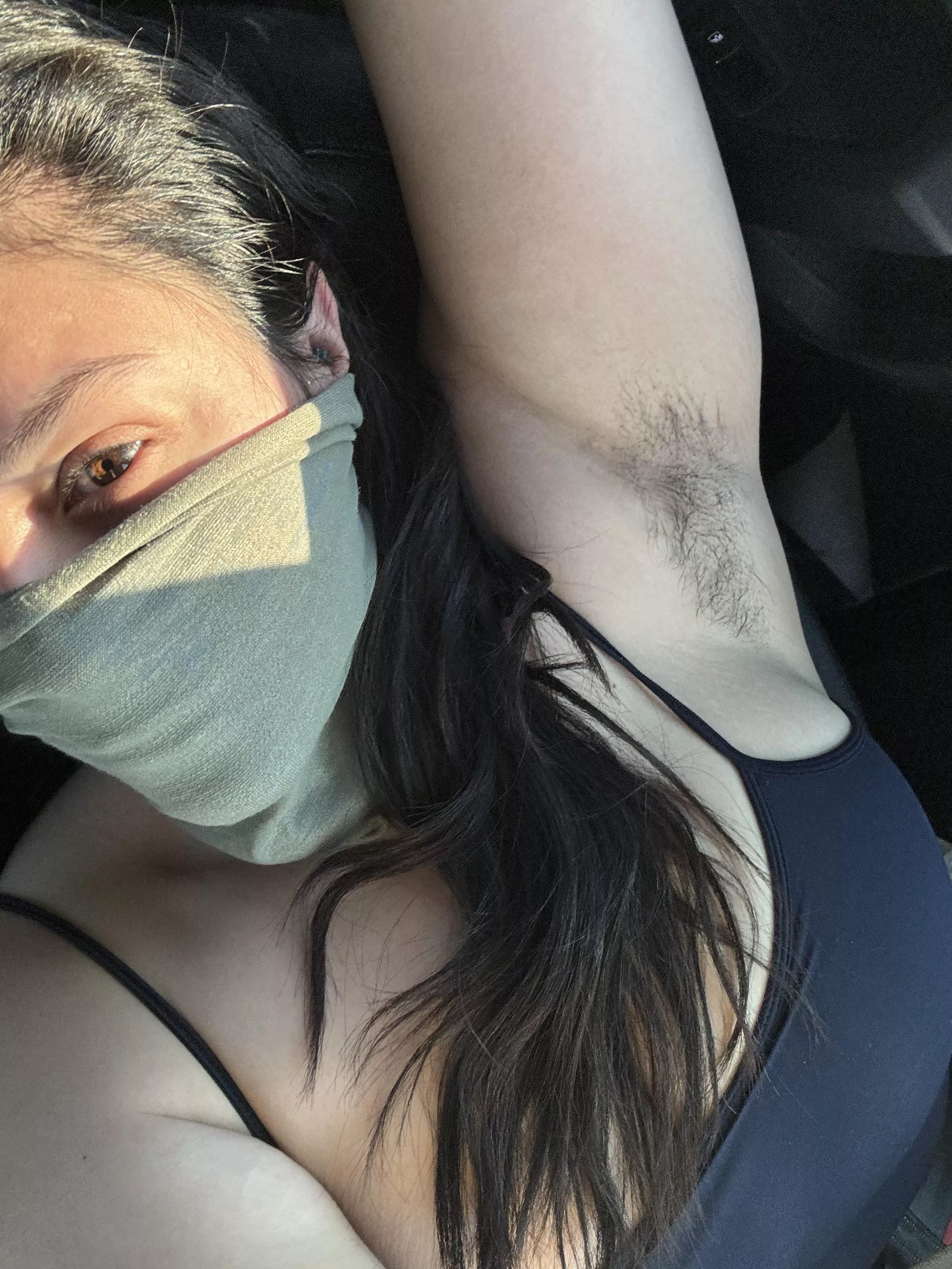 Beautiful eyes and lovely armpits, perfect combo