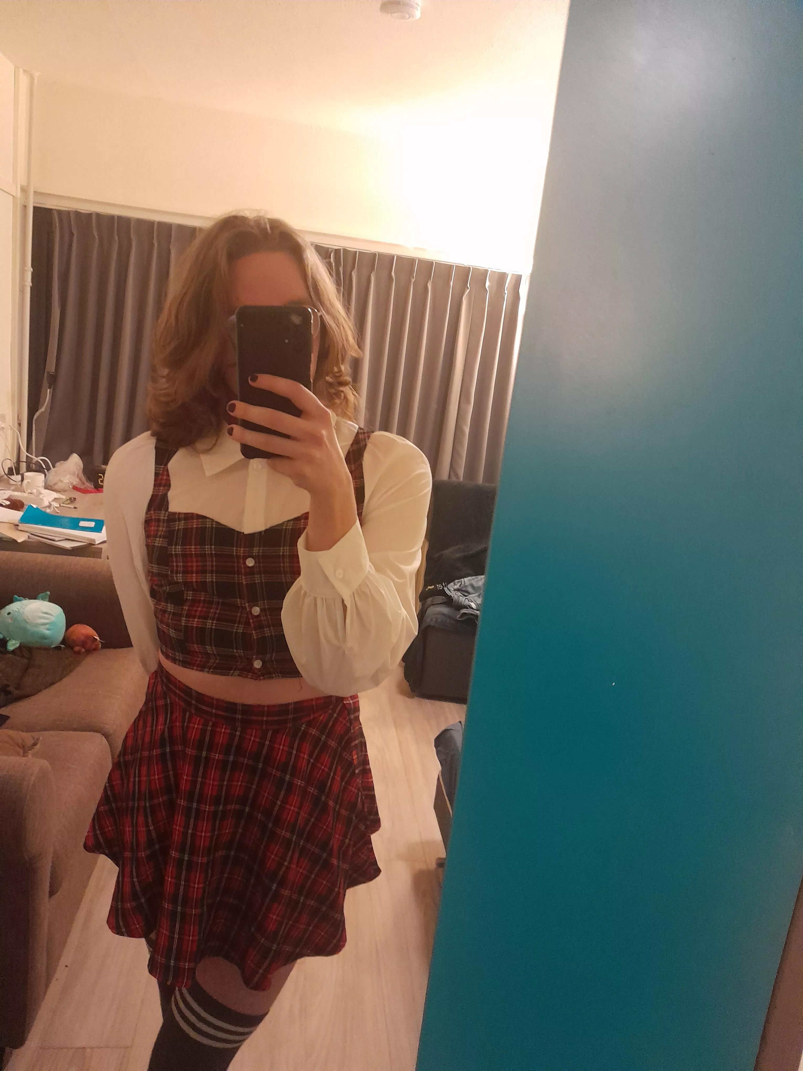 Can anybody help me with some new outfits? 🥺🥰