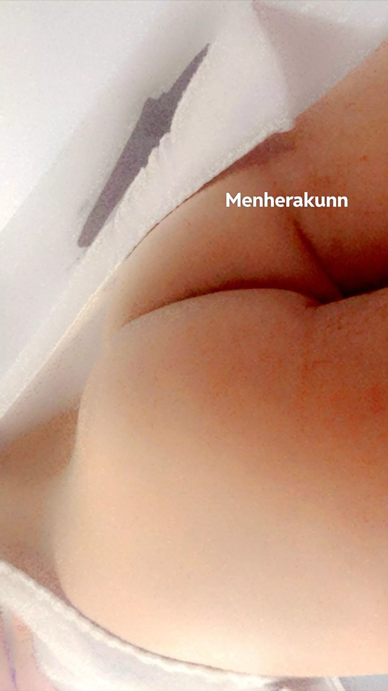 Come spread my gyat wide open >~<