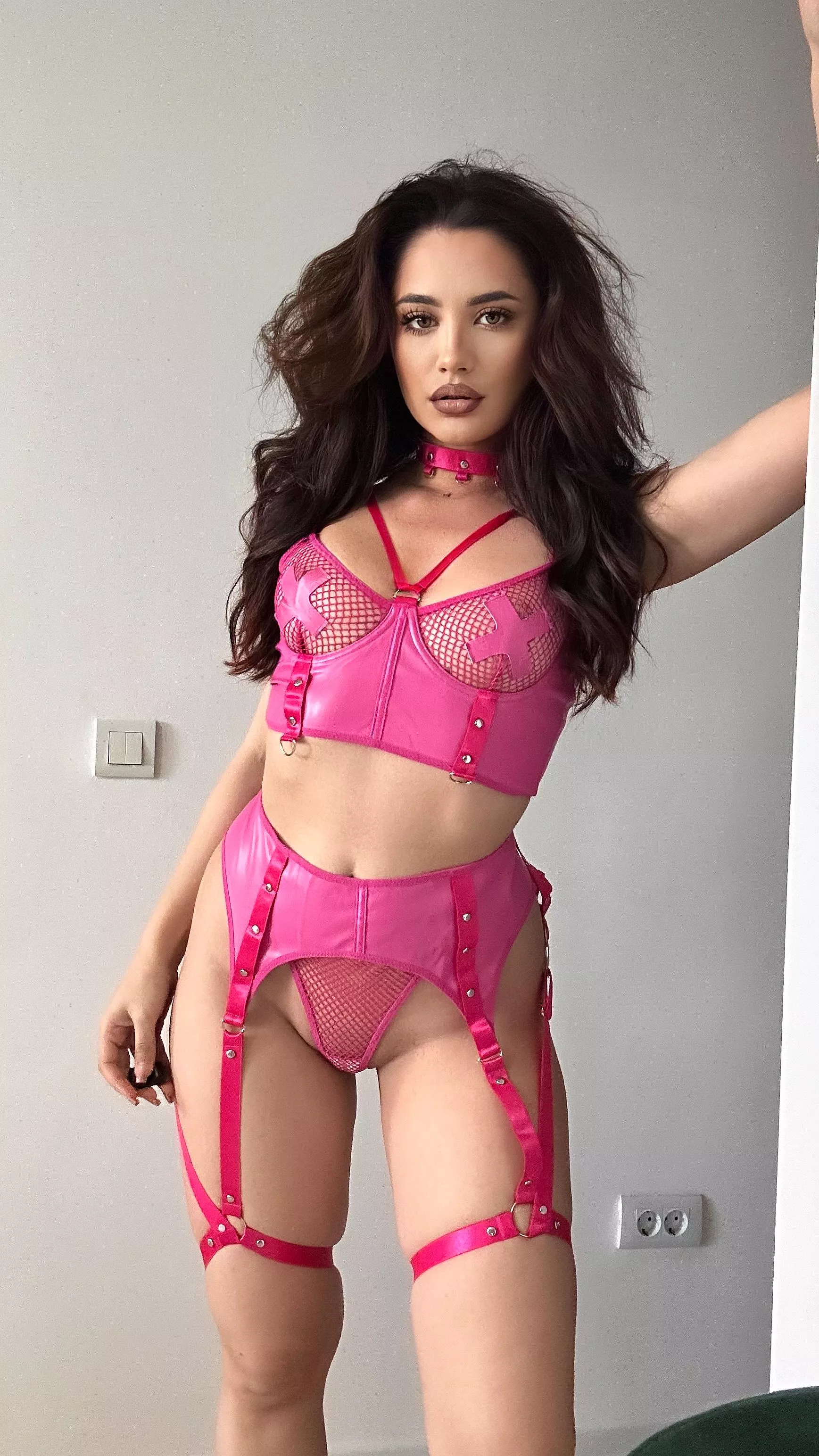 Dangerously seductive vibes ahead.  
