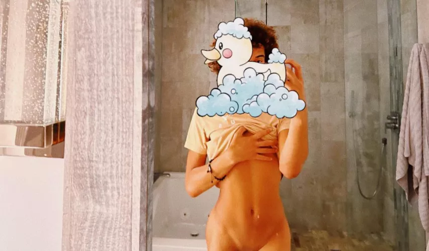 Freshly 18 and virgin here Never had anything in my ass but wanna change that Who can guide me on snap