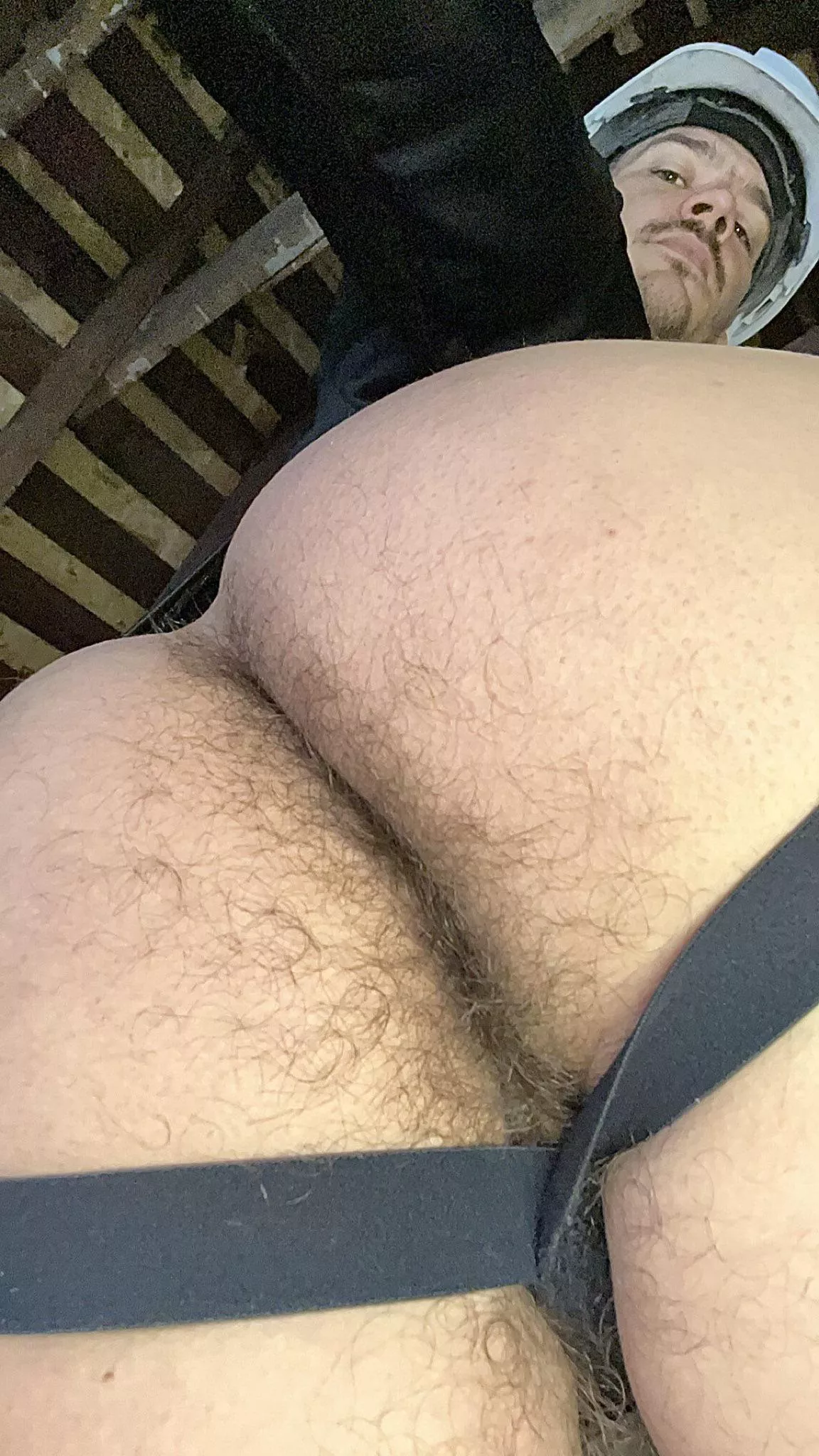 Hope the boss doesn’t mind, I wore a jockstrap to work today 👷🏻😈🔥🥵