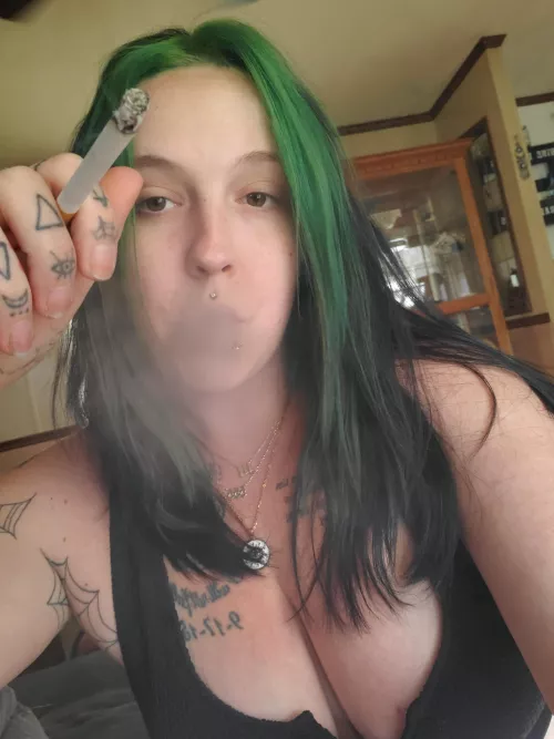 How do we like the new hair 