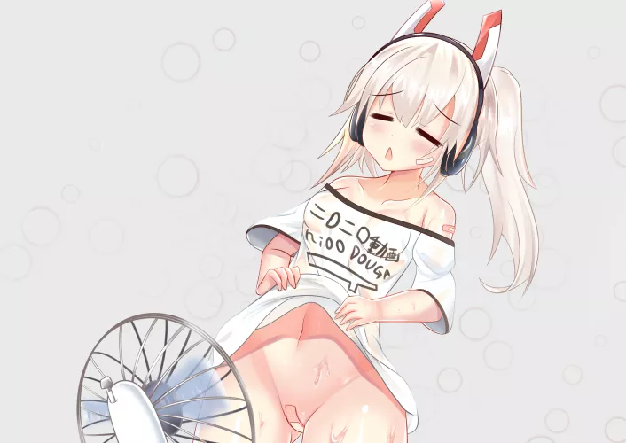 How this Gamer Girl deal with the heat of the Summer