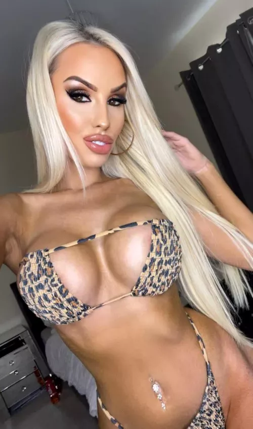 how would you react if i wanted to make you wear my underwear and fuck you?