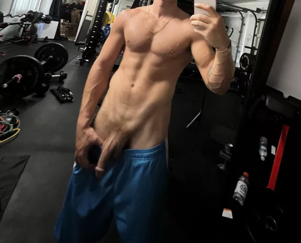 How’s it hangin? [m]